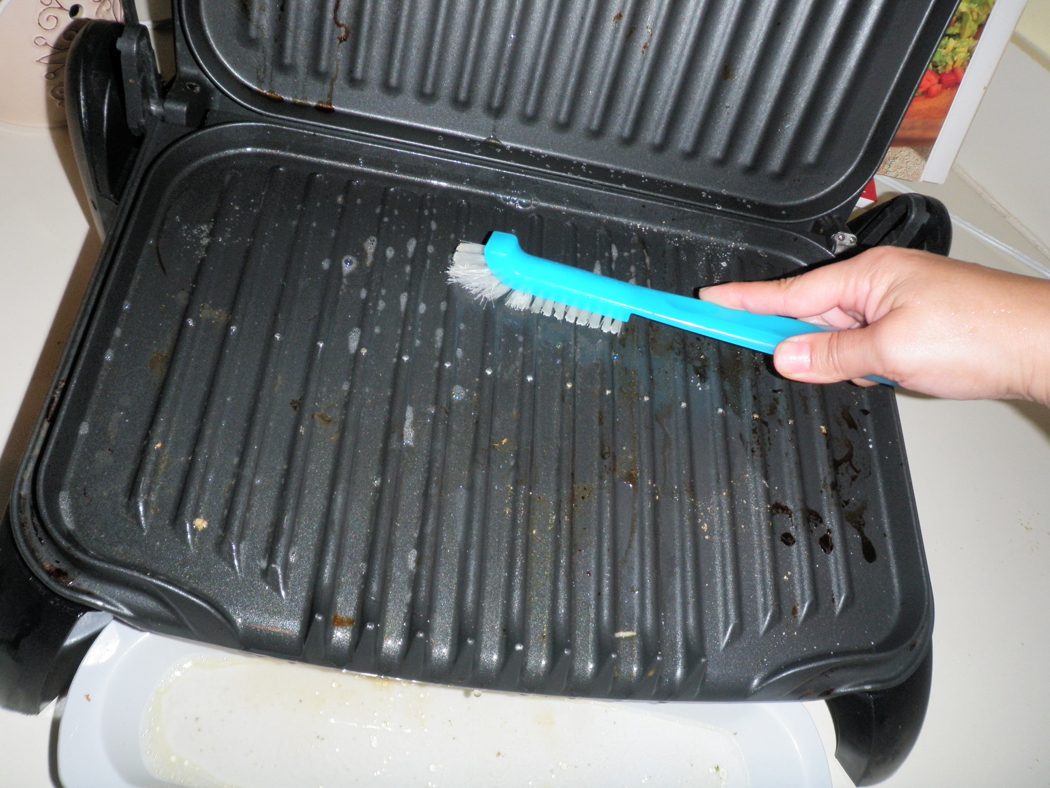 Smart Product: A Bottle Brush now a George Foreman Cleaner