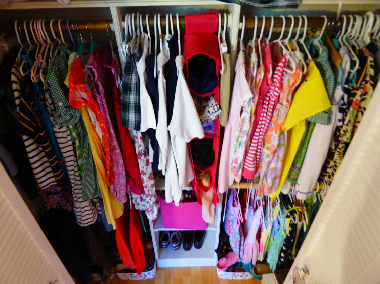Organizing the Kids Closet